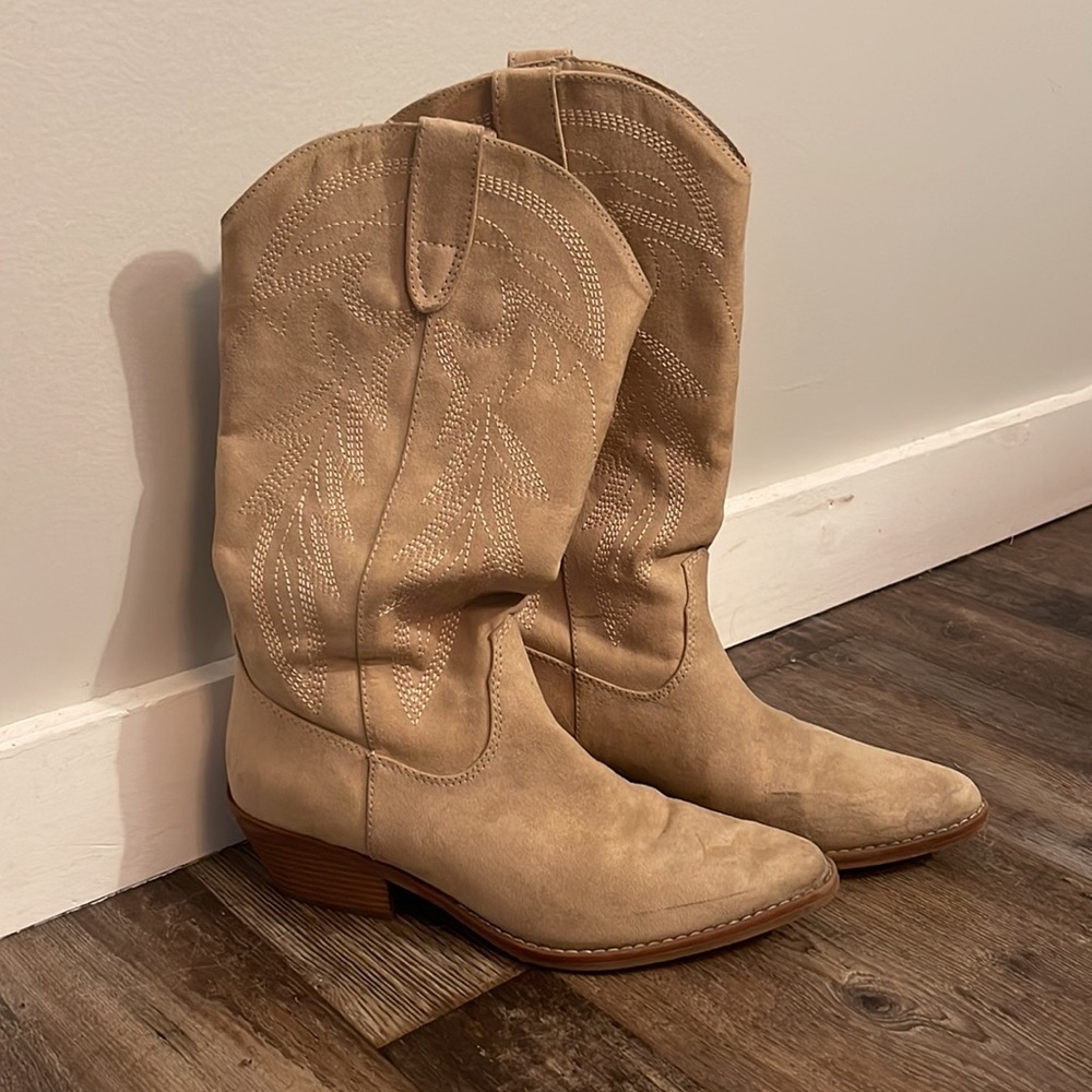 Madden Girl Cowgirl Boots - Picture 2 of 3